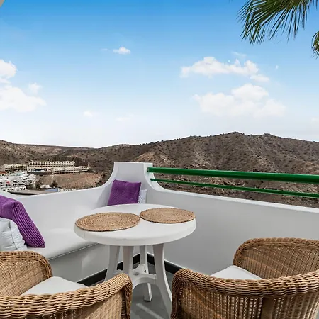 Seascape View Rosa Lägenhet *